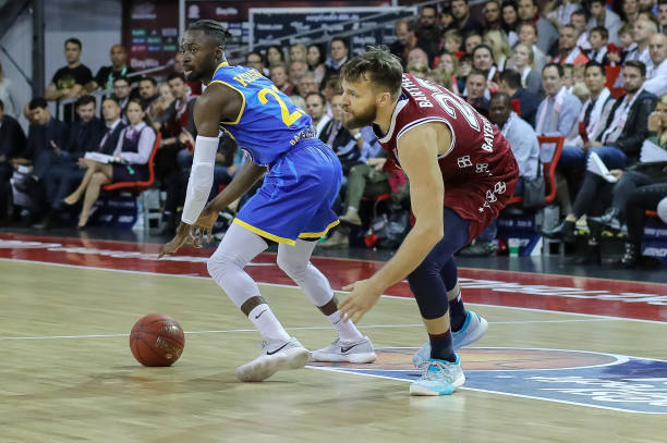 尼亚将继续 尼亚将继续