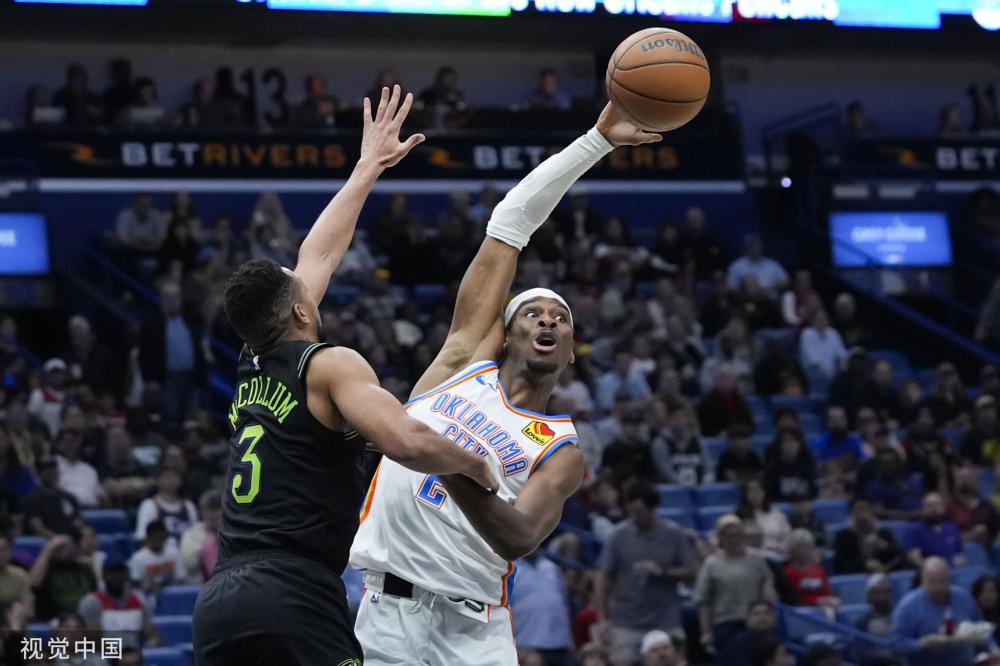 英格拉姆表现抢眼，第三节独得11分（英格拉姆第三节爆发，独取11分）